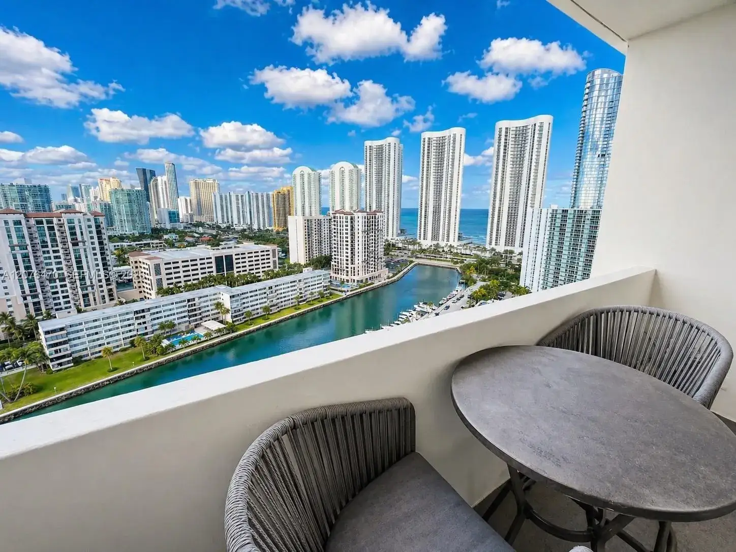 300 Bayview Dr, Sunny Isles Beach FL 33160