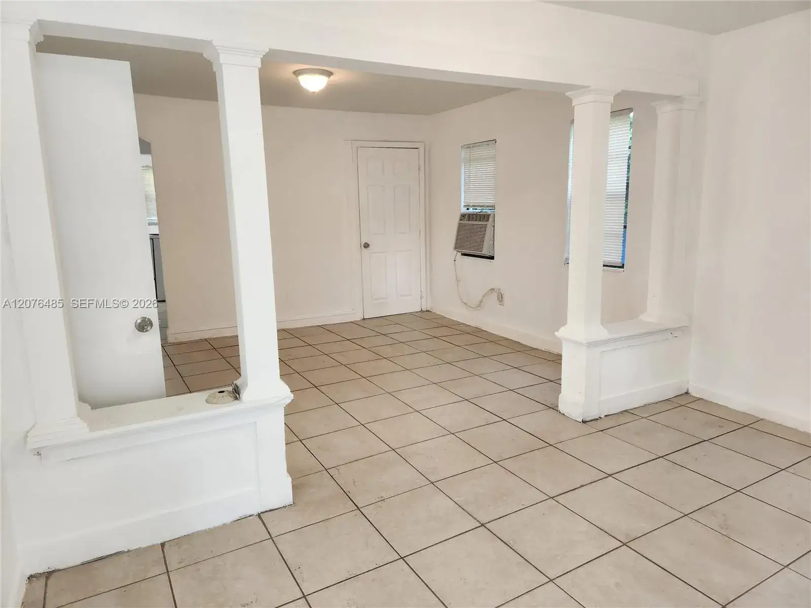 2129 NW 44th St # 2129, Miami FL 33142