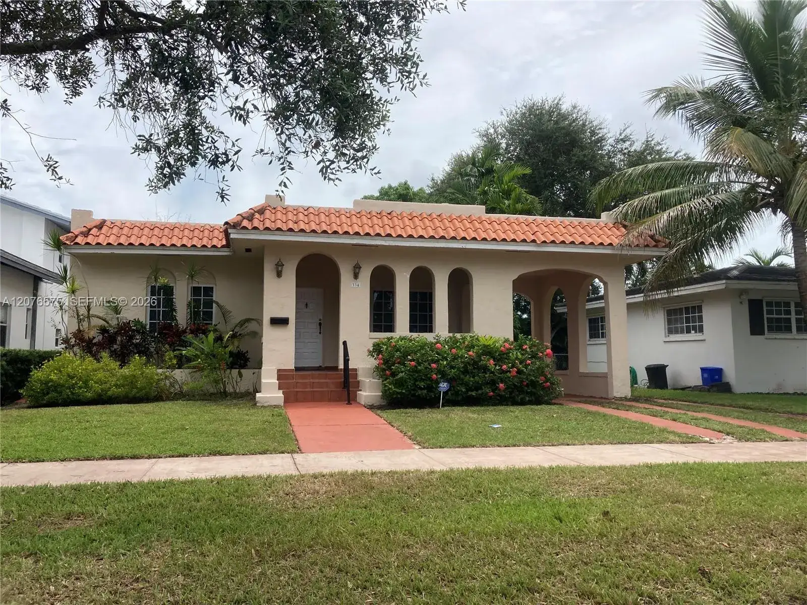 2 bedroom 2 bath Residential for sale at 334 Alesio Ave, Coral Gables FL 33134