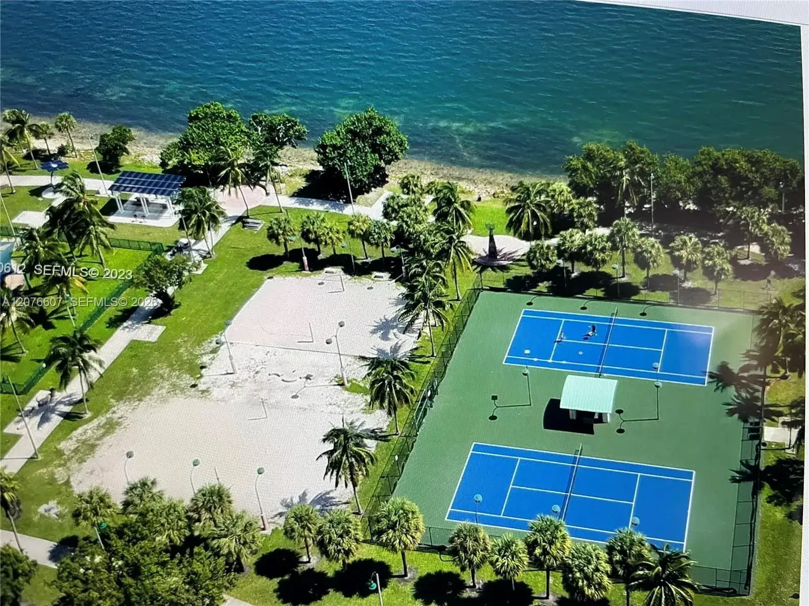 1 bedroom 1 bath Residential Lease for rent at 1750 N Bayshore Dr # 3403, Miami FL 33132