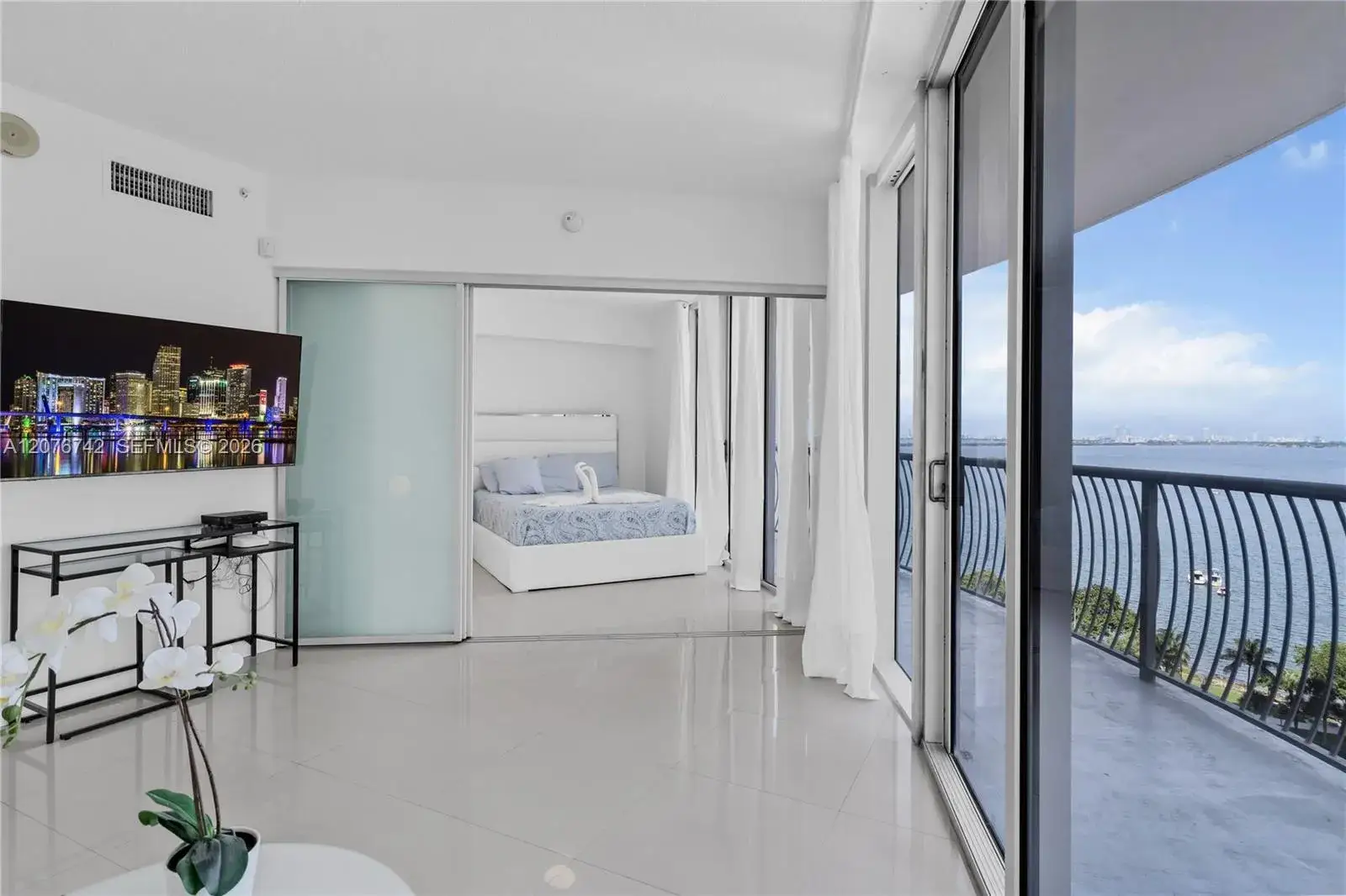 2 bedroom 2 bath Residential Lease for rent at 1750 N Bayshore Dr # 1602, Miami FL 33132