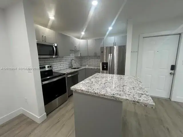 3 bedroom 2 bath Residential Lease for rent at 4890 NW 102nd Ave # 5, Doral FL 33178