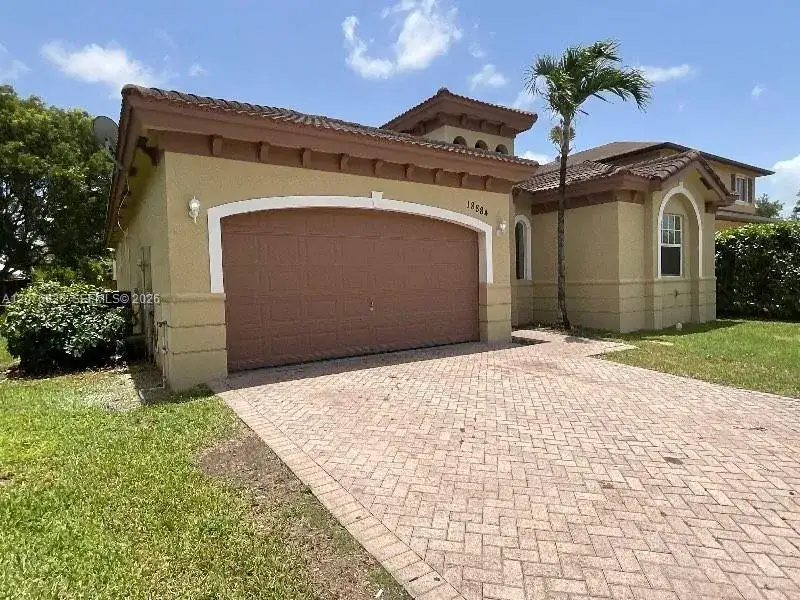 18884 SW 319th St, Homestead FL 33030