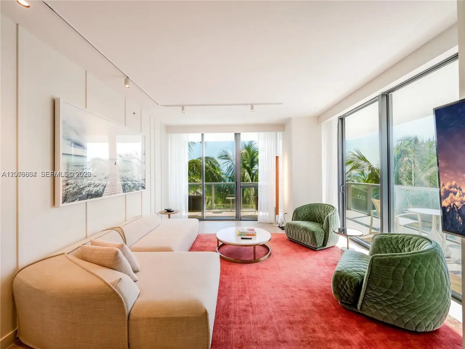 2201 Collins Ave # 428, Miami Beach FL 33139