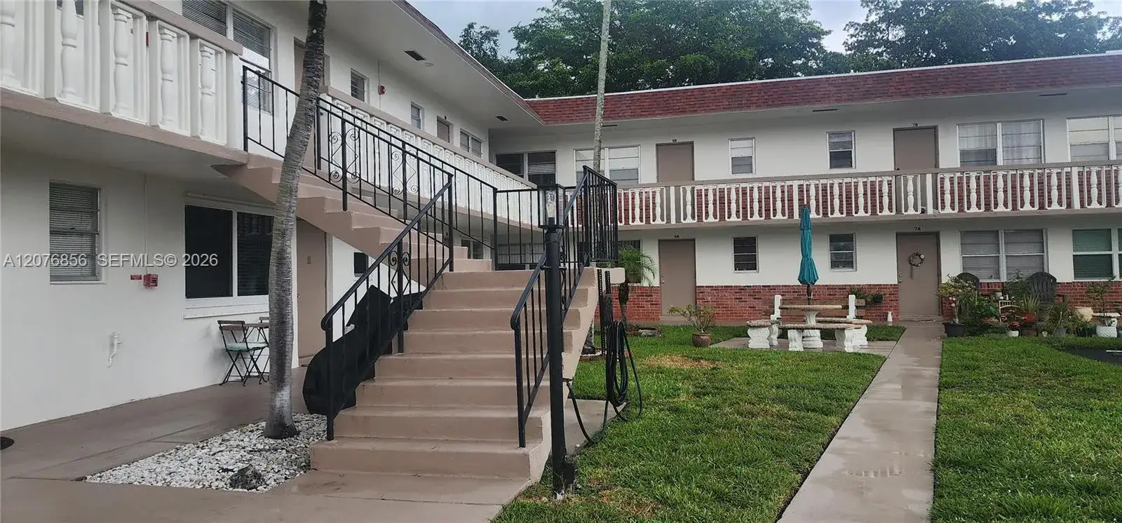 1 bedroom 1 bath Residential Lease for rent at 1555 N 12th Ct # 8B, Hollywood FL 33019
