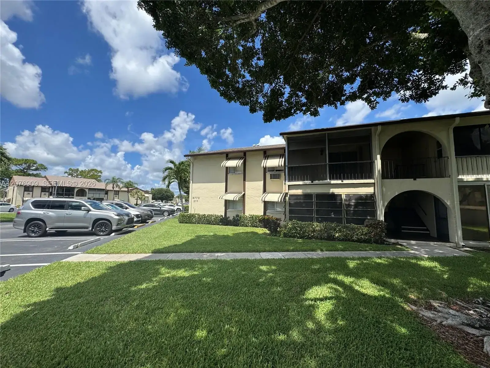 2 bedroom 2 bath Residential Lease for rent at 5773 La Pinata Blvd # 1, Green Acres FL 33463