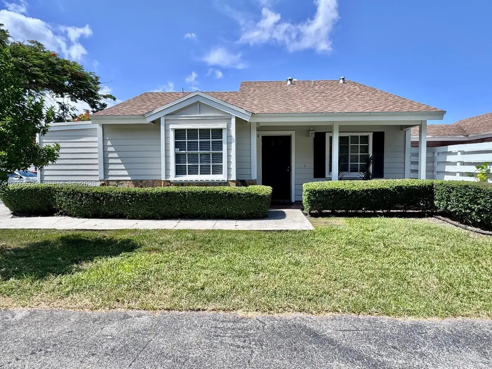 2 bedroom 1 bath Residential Lease for rent at 13700 SW 149th Cir Ln # 60, Miami FL 33186