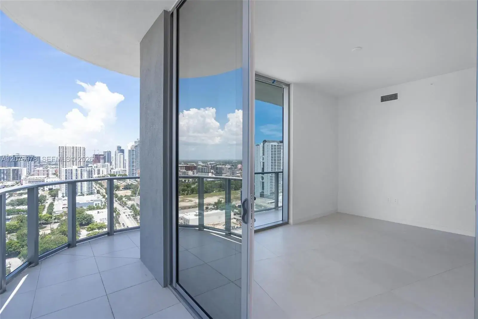 1 bedroom 1 bath Residential for sale at 1400 Biscayne Blvd # 2507, Miami FL 33132