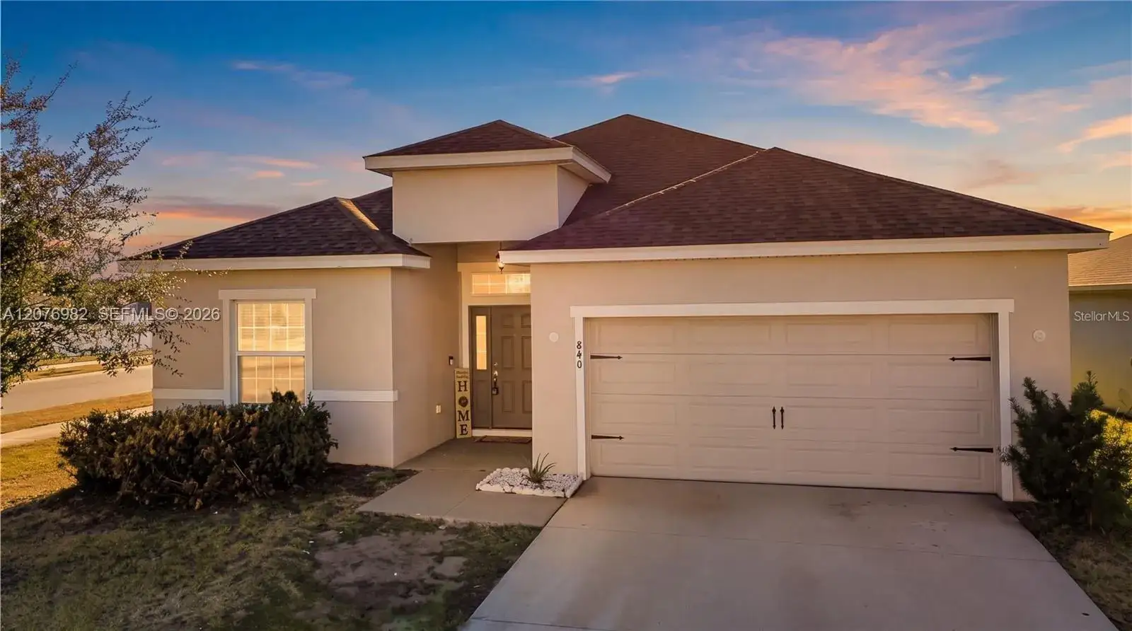 4 bedroom 2 bath Residential for sale at 840 SYDNEY STREET, Davenport FL 33837