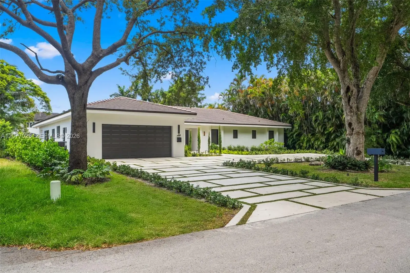 4 bedroom 5 bath Residential for sale at 1520 Lugo Ave, Coral Gables FL 33156