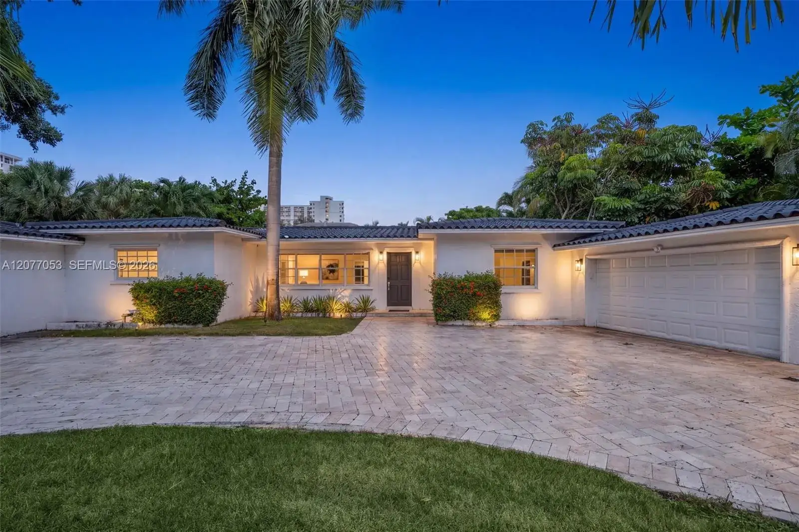 5 bedroom 4 bath Residential for sale at 1308 Seabreeze Blvd, Fort Lauderdale FL 33316