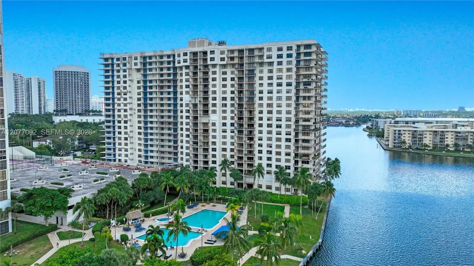2 bedroom 2 bath Residential Lease for rent at 18151 NE 31st Ct # 1707, Aventura FL 33160
