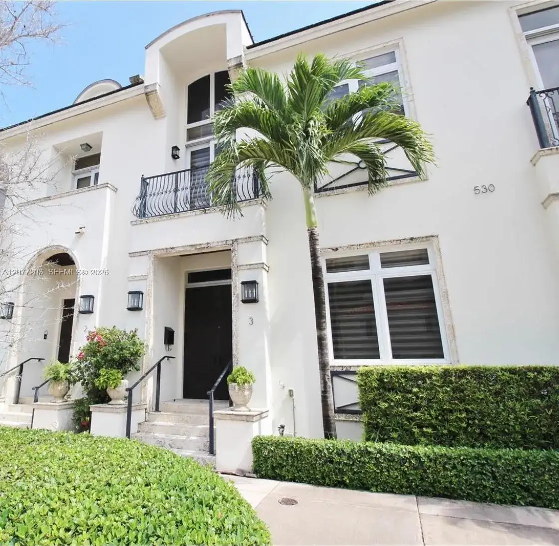 4 bedroom 4 bath Residential Lease for rent at 530 Valencia Ave # 3, Coral Gables FL 33134