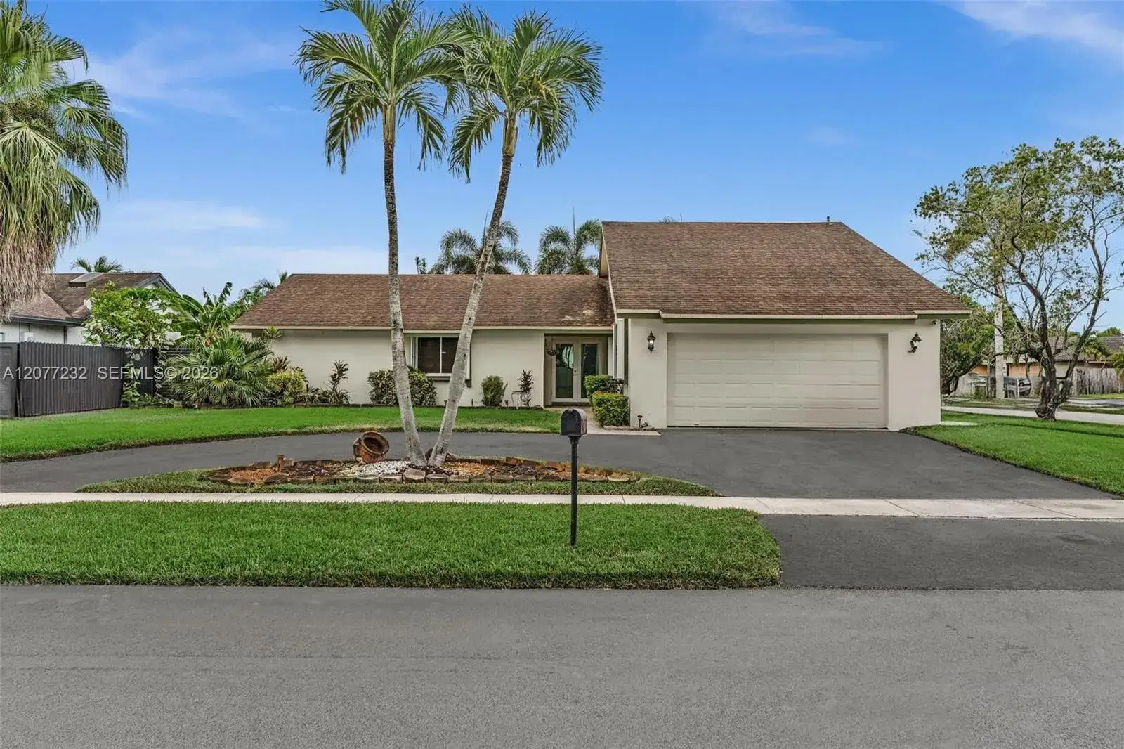 3 bedroom 2 bath Residential for sale at 741 SW 100th Ter, Pembroke Pines FL 33025