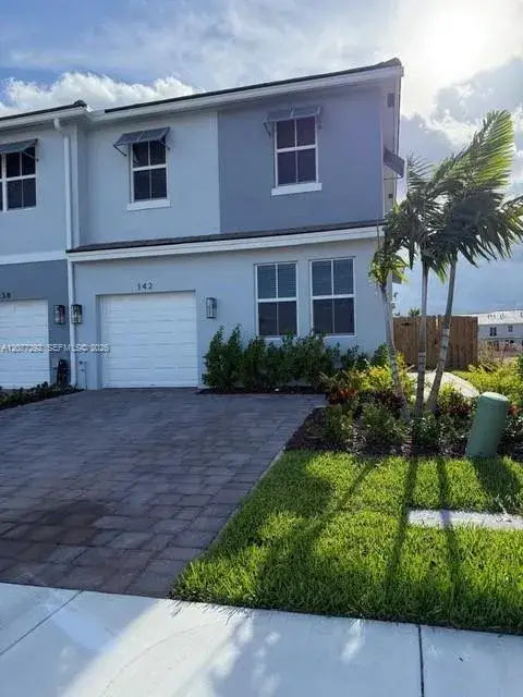 4 bedroom 2 bath Residential for sale at 142 NE 14th Ter, Homestead FL 33033