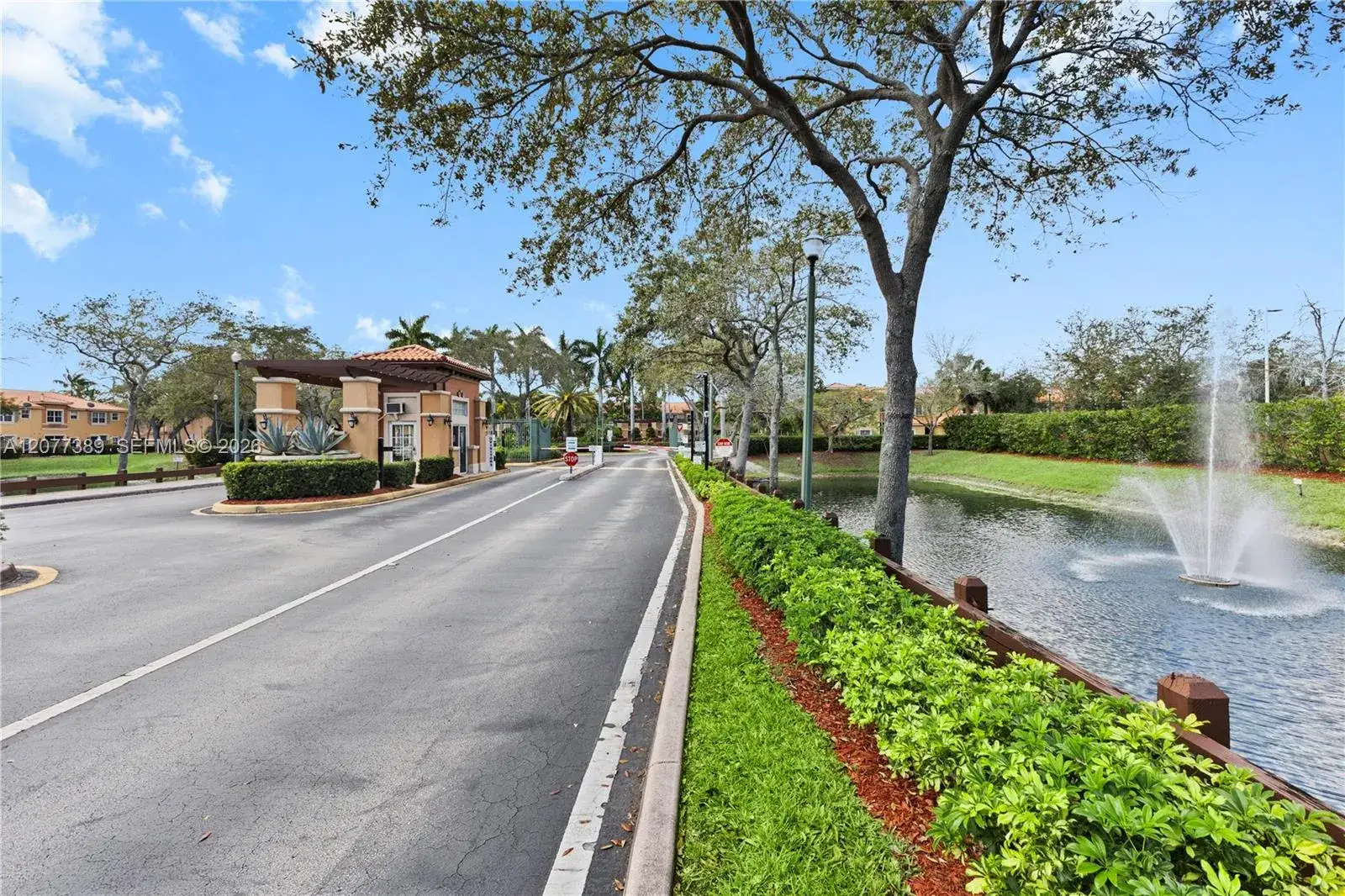3 bedroom 2 bath Residential for sale at 2312 Coral Reef Ct # 4704, Dania Beach FL 33312