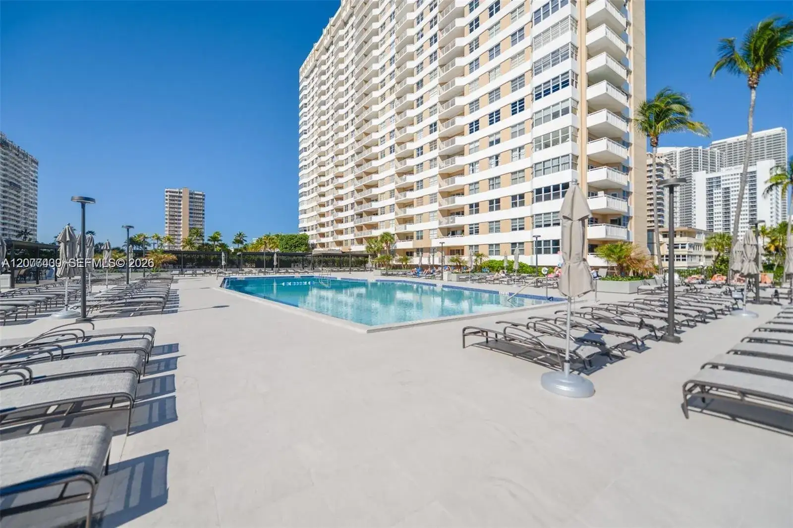 1 bedroom 1 bath Residential for sale at 1980 S Ocean Dr # 20A, Hallandale Beach FL 33009