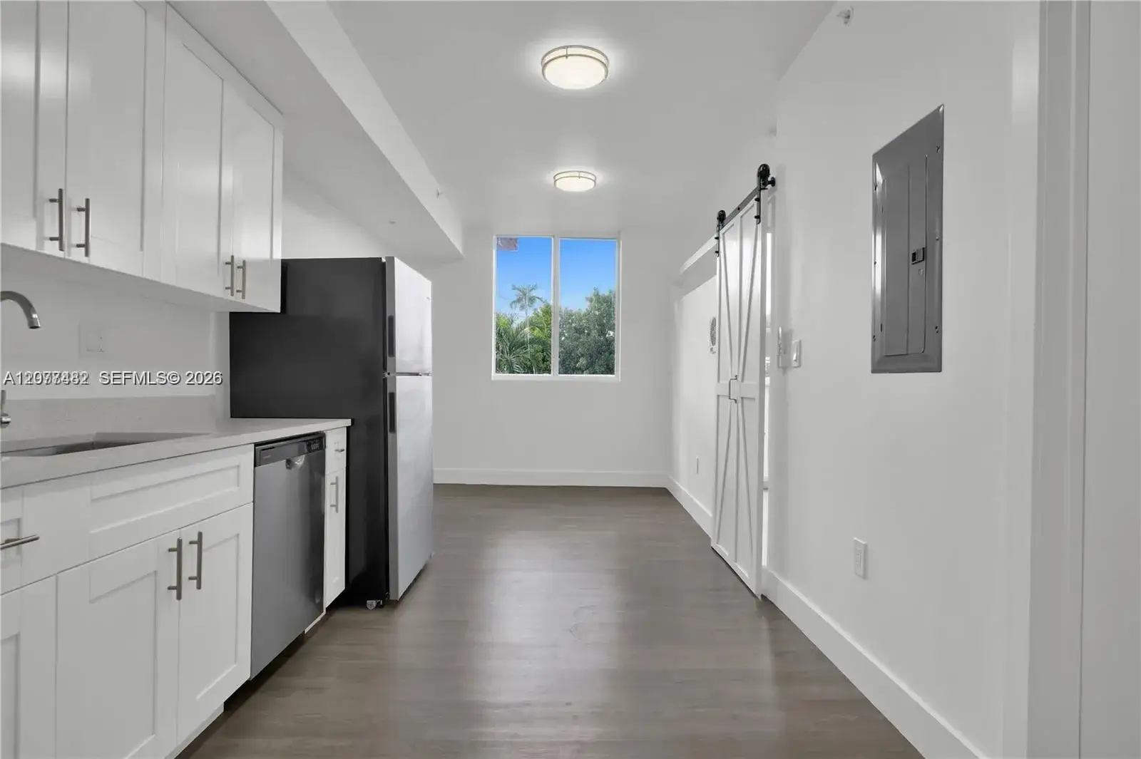 1620 NW 18th St # 305, Miami FL 33125