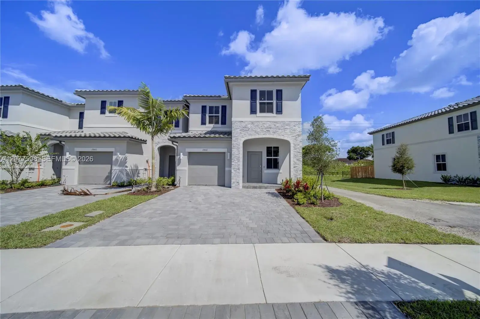 4 bedroom 3 bath Residential for sale at 11881 NW 47th Mnr, Coral Springs FL 33076