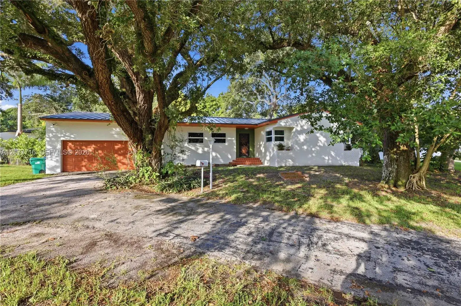 3 bedroom 2 bath Residential Lease for rent at 13040 N Miami Ave, Miami FL 33168