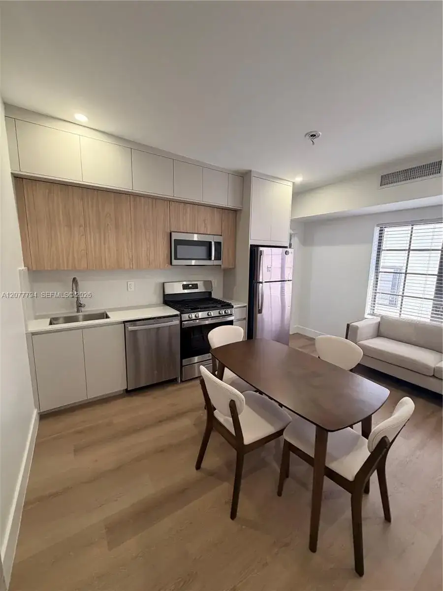 1 bedroom 1 bath Residential Lease for rent at 1619 Jefferson Ave # 309, Miami Beach FL 33139