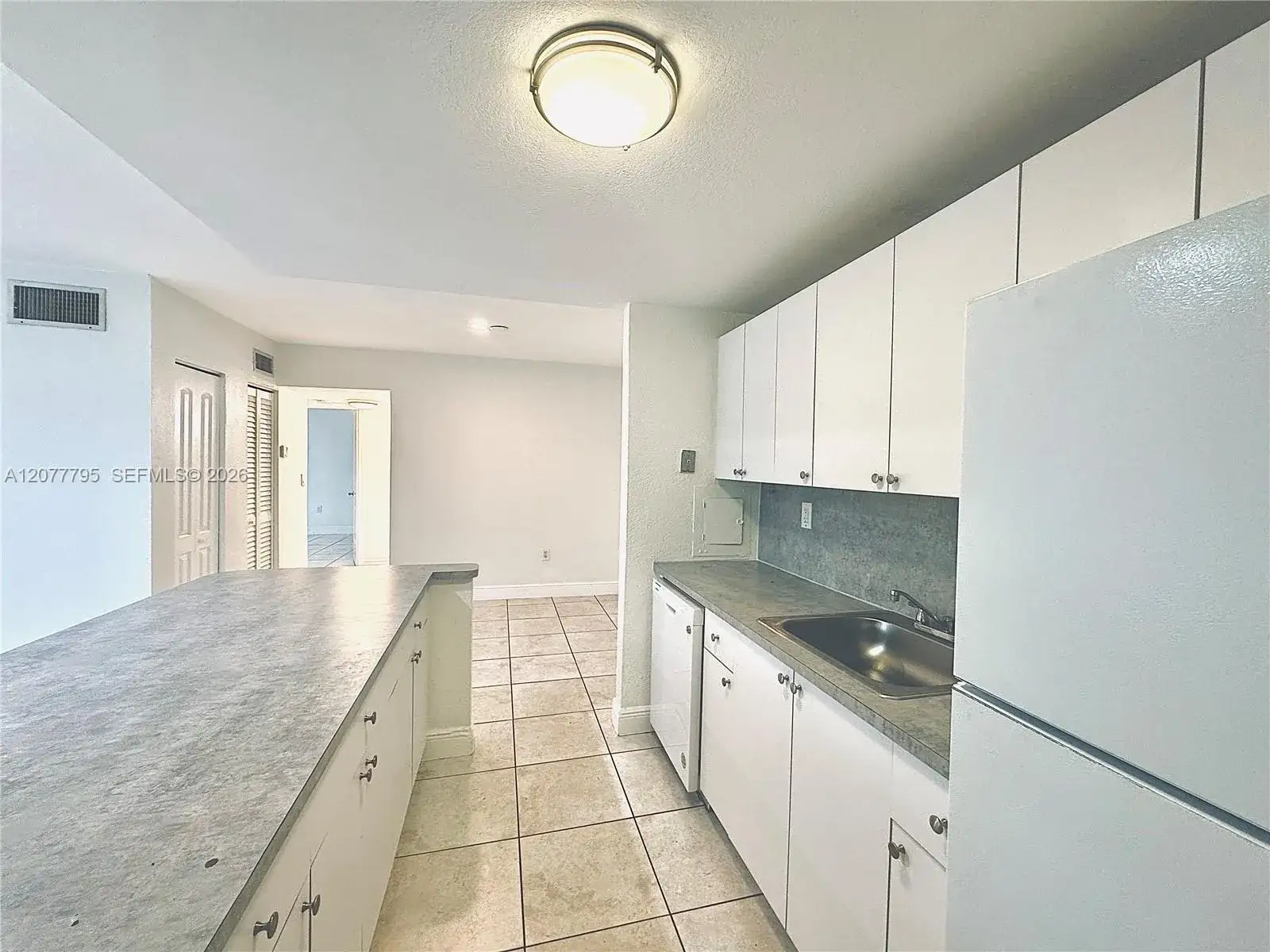 2 bedroom 2 bath Residential Lease for rent at 7901 SW 104th St # 214H, Miami FL 33156