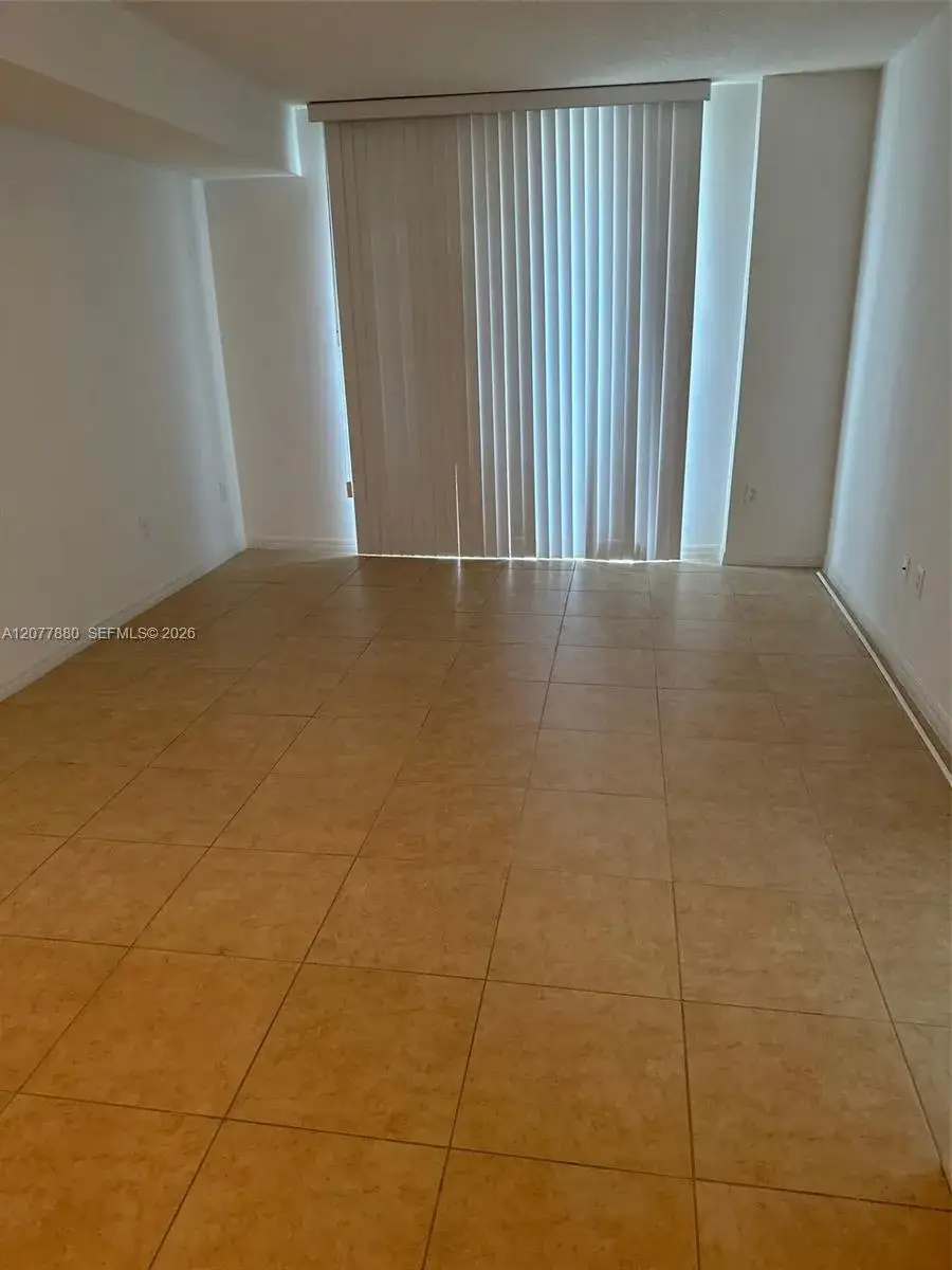 1 bedroom 1 bath Residential Lease for rent at 215 SW 42nd Ave, Miami FL 33134