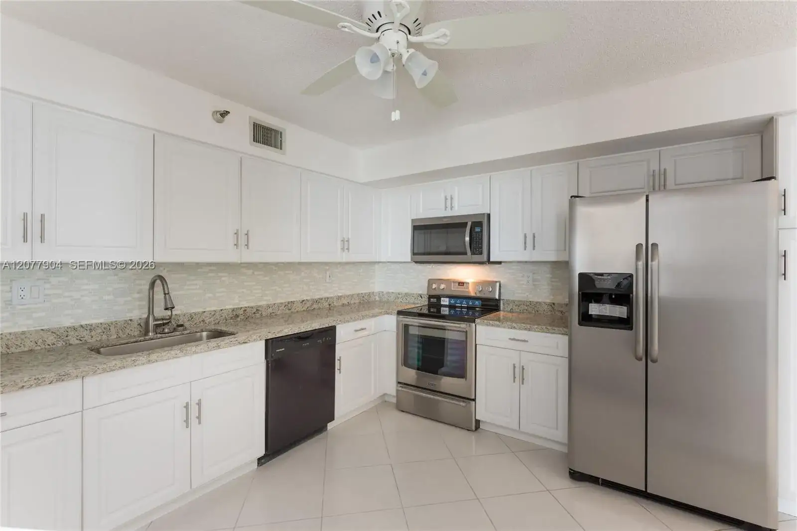 3500 MYSTIC POINTE DR # 2202, Aventura FL 33180