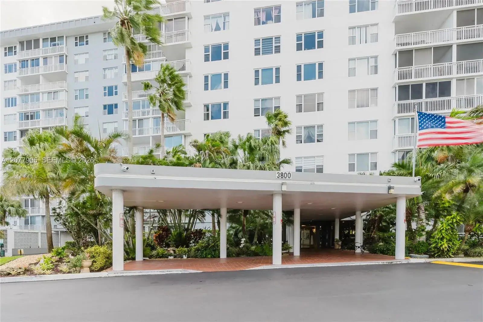 2 bedroom 2 bath Residential for sale at 3800 Hillcrest Dr # 412, Hollywood FL 33021