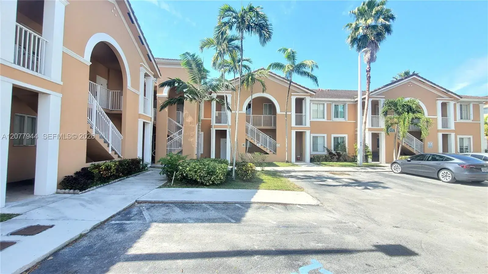 3 bedroom 2 bath Residential Lease for rent at 7070 NW 177th St # 10, Hialeah FL 33015