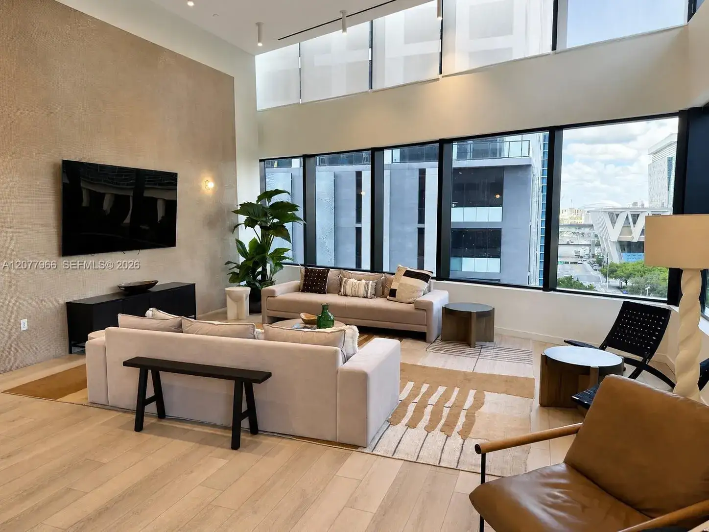 1 bedroom 1 bath Residential for sale at 225 N Miami Ave # 2810, Miami FL 33128