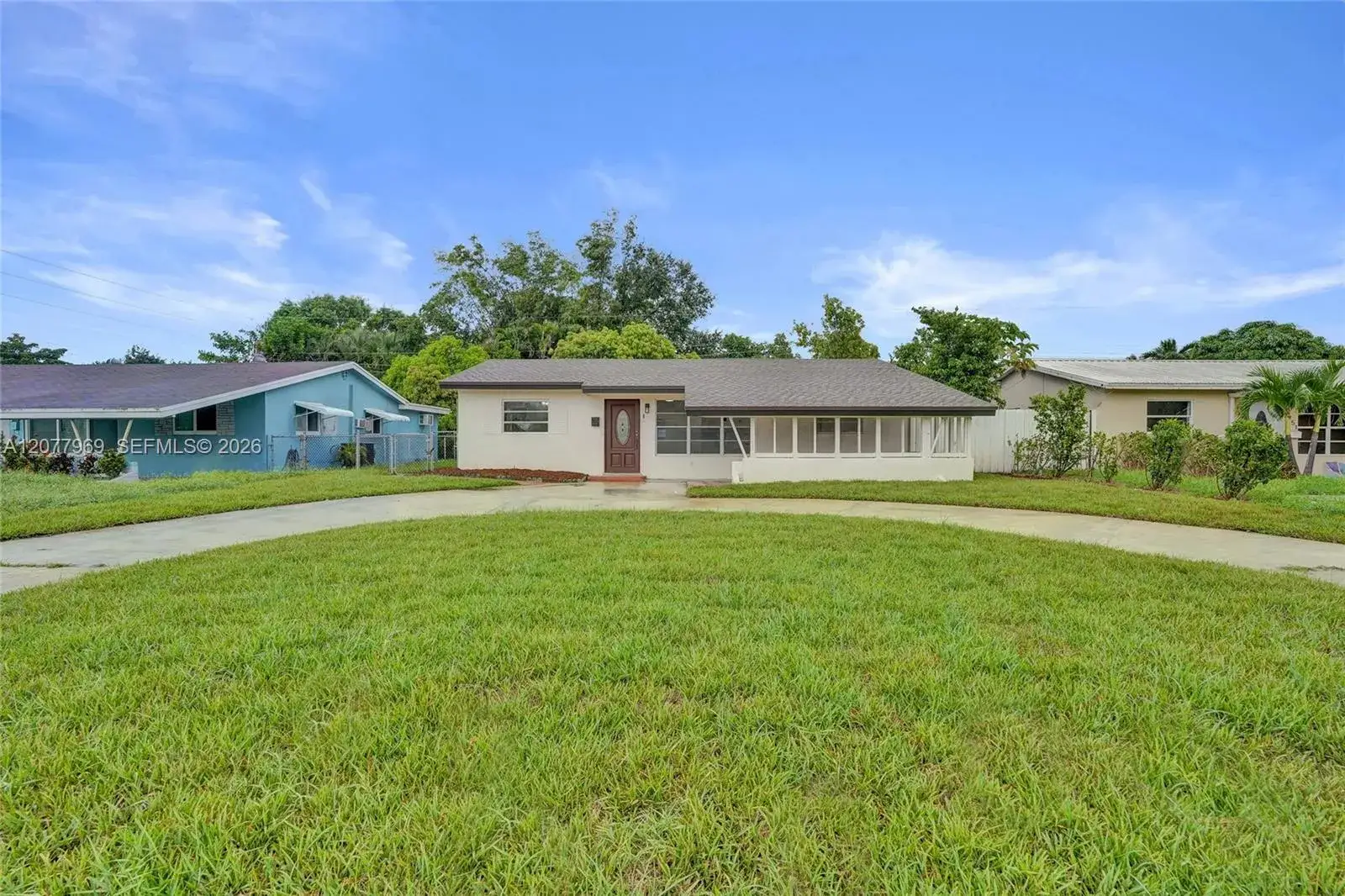 6761 Pershing St, Hollywood FL 33024