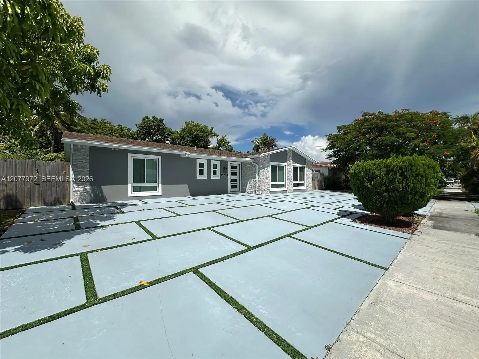 15244 SW 108th Ct, Miami FL 33157
