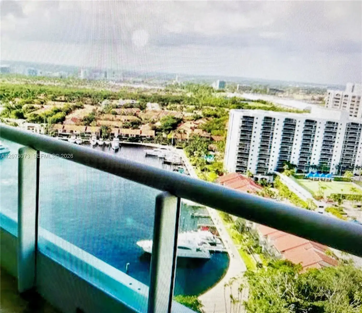 2 bedroom 2 bath Residential Lease for rent at 21055 Yacht Club Dr # 2404, Aventura FL 33180