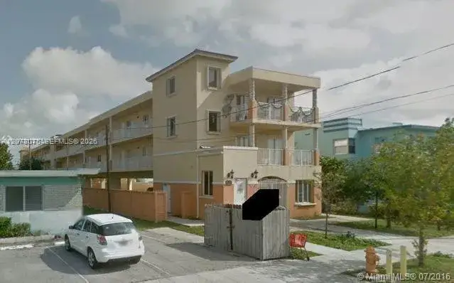 1 bedroom 1 bath Residential Lease for rent at 1453 SW 3rd St # 302, Miami FL 33135