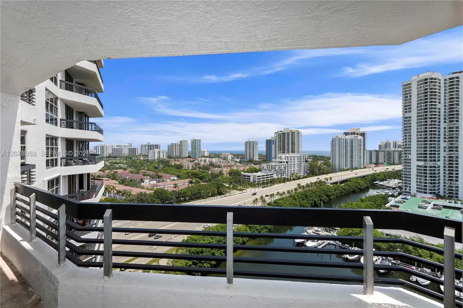 2 bedroom 2 bath Residential for sale at 3400 NE 192nd St # 1911, Aventura FL 33180