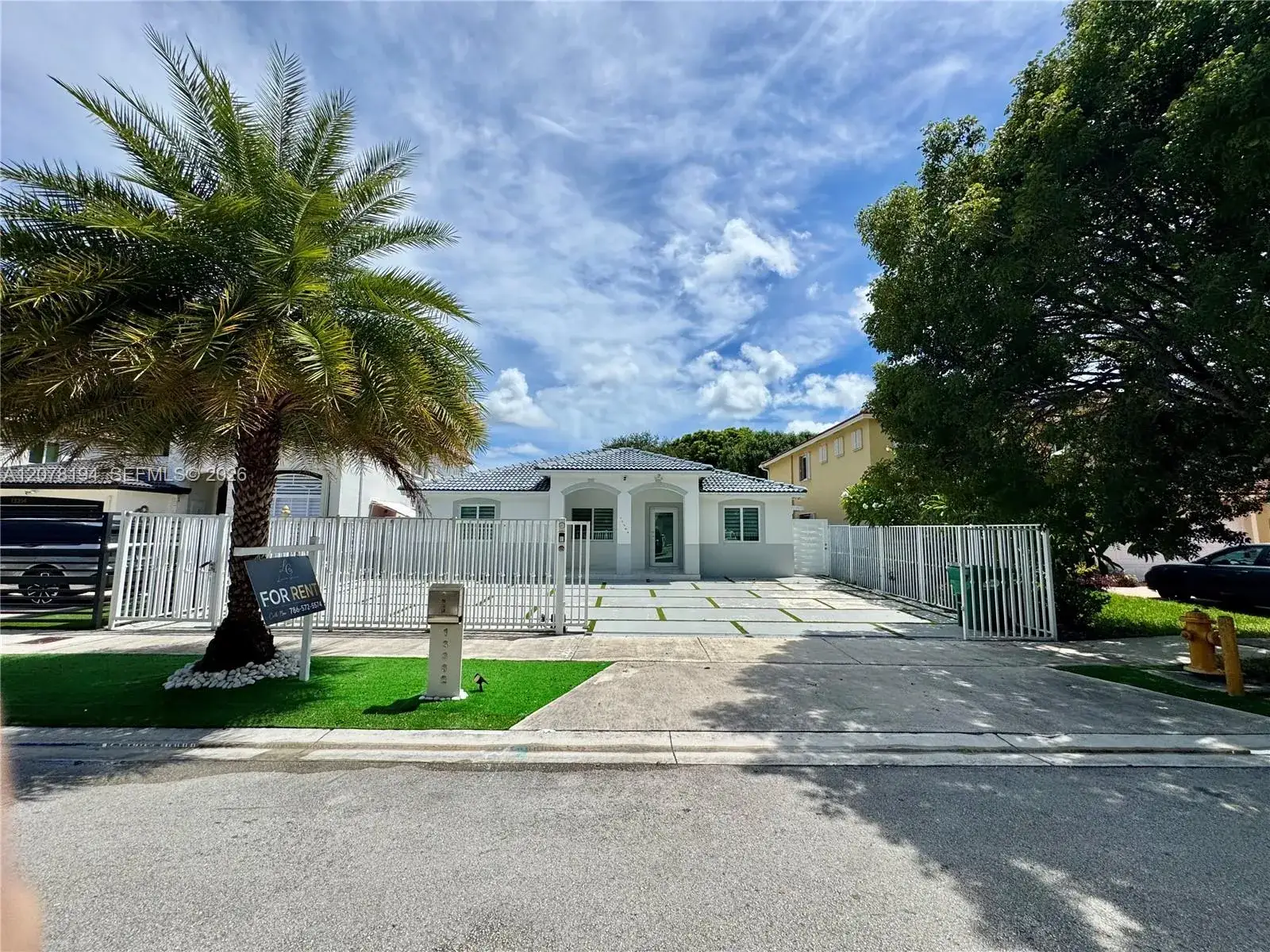 3 bedroom 2 bath Residential Lease for rent at 13362 SW 282nd St, Homestead FL 33033