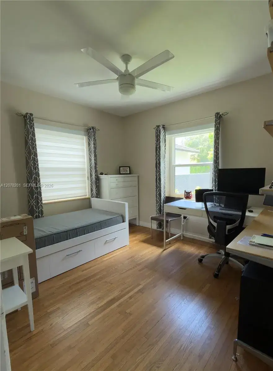 3860 SW 1st St, Miami FL 33134
