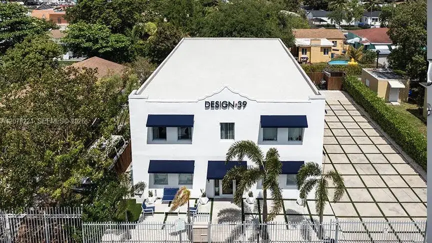 1 bedroom 1 bath Residential Lease for rent at 165 NW 39th St # 3, Miami FL 33127