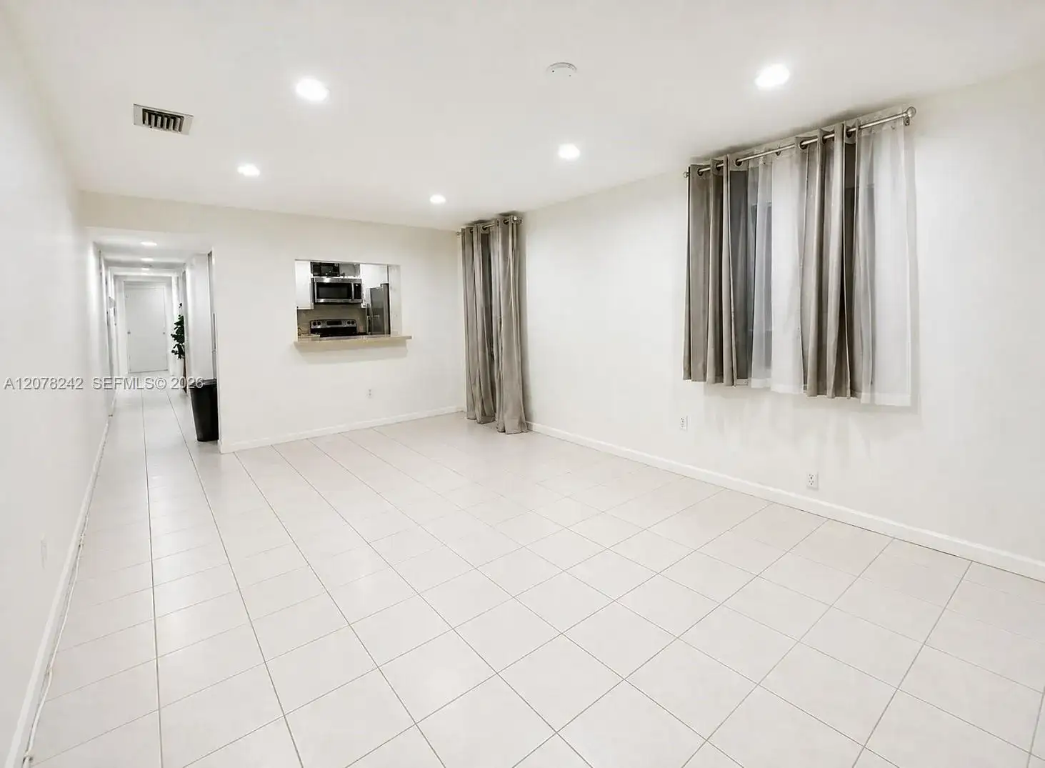 2 bedroom 1 bath Residential Lease for rent at 201 SW 19th Ave # 3, Miami FL 33135