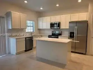 3 bedroom 2 bath Residential Lease for rent at 605 NW 6th Ter, Florida City FL 33034