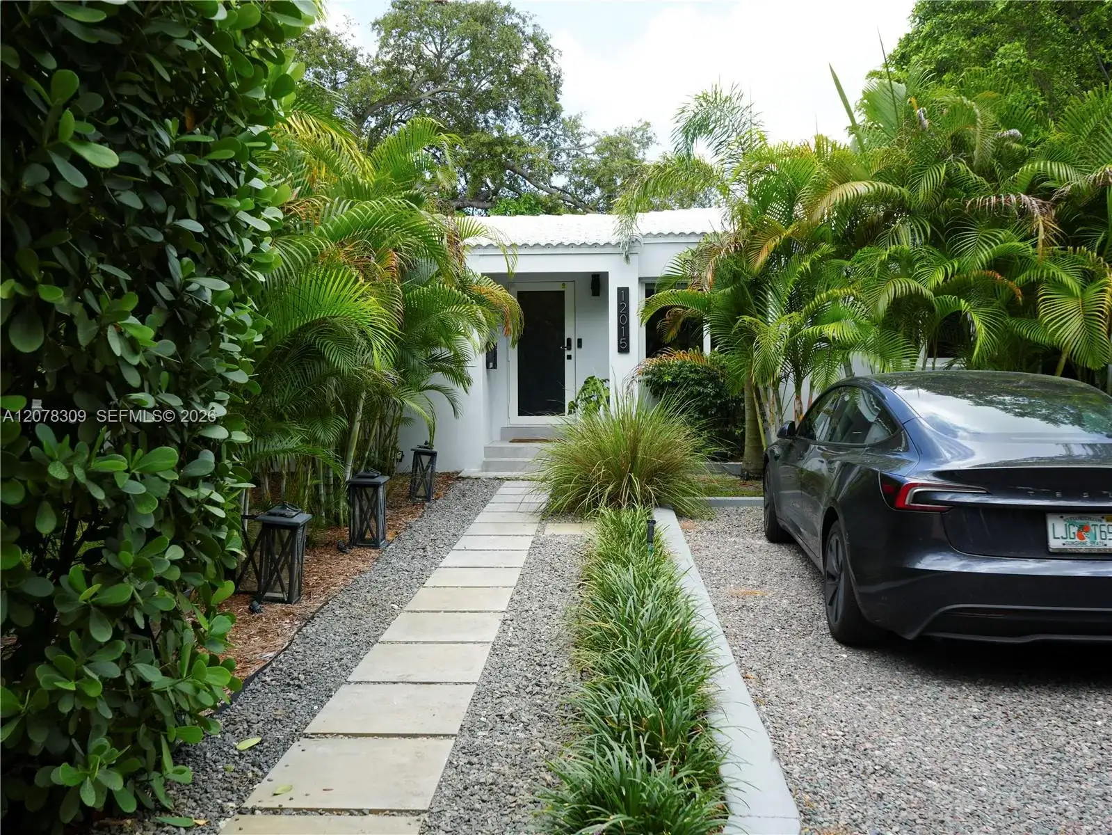 3 bedroom 3 bath Residential for sale at 12015 NE 10 Ave, Biscayne Park FL 33161