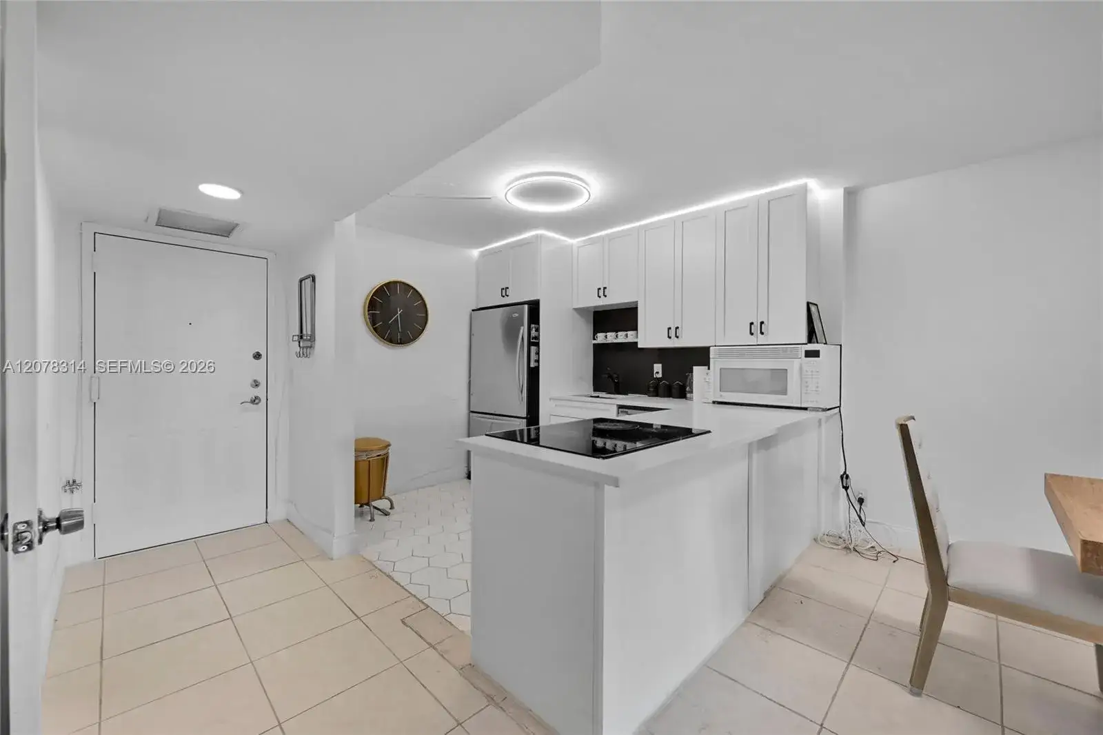 1 bedroom 1 bath Residential Lease for rent at 400 Leslie Dr # 605, Hallandale Beach FL 33009