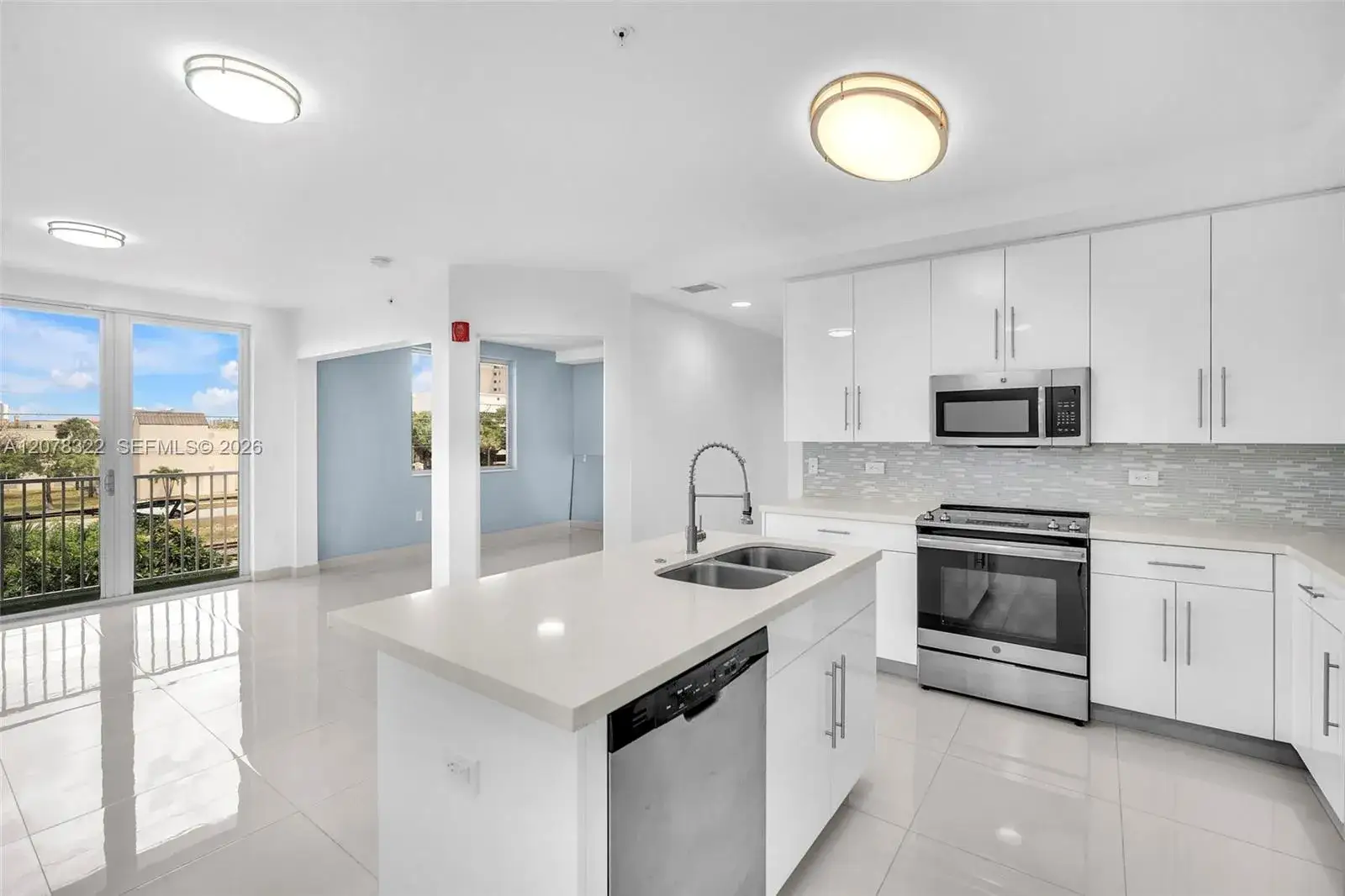 2 bedroom 2 bath Residential Lease for rent at 2651 NE 212th Ter # 301, Miami FL 33180