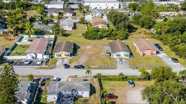Residential Income for sale at 5649 SW 27th St, West Park FL 33023