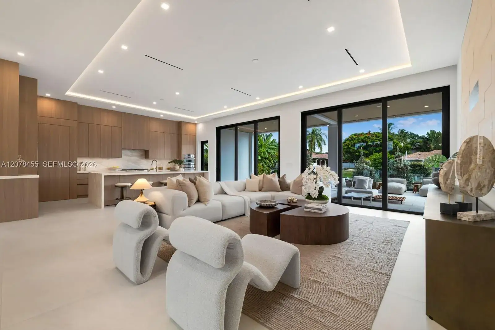 6 bedroom 5 bath Residential for sale at 252 SW 14th Pl, Boca Raton FL 33432