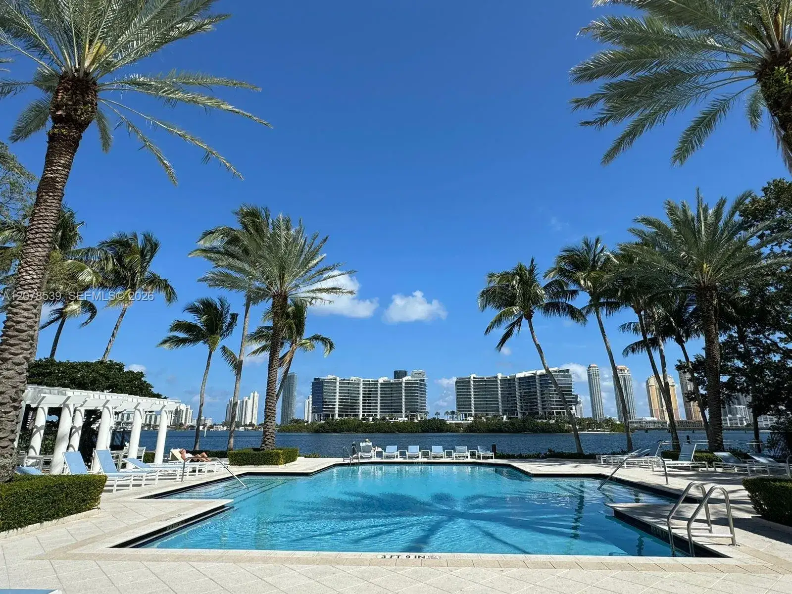 2 bedroom 2 bath Residential Lease for rent at 3235 NE 184th St # 11103, Aventura FL 33160