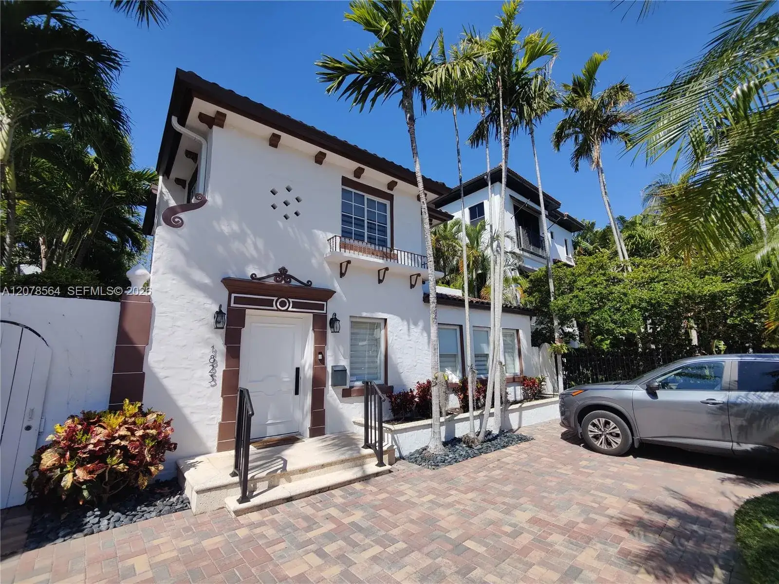 4 bedroom 4 bath Residential for sale at 1823 S Bayshore Ln, Miami FL 33133