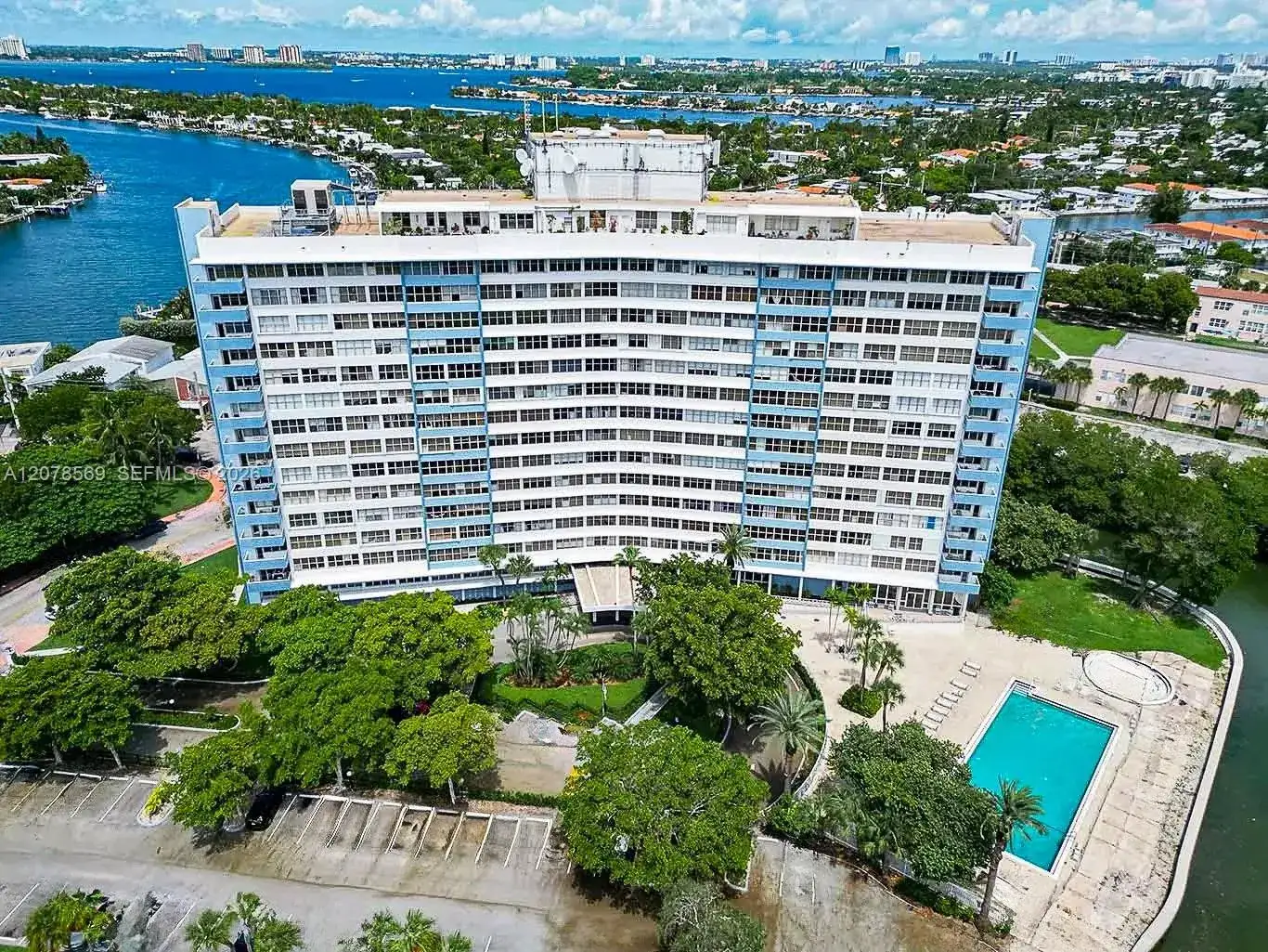2 bedroom 2 bath Residential Lease for rent at 7441 Wayne Ave # 1R, Miami Beach FL 33141