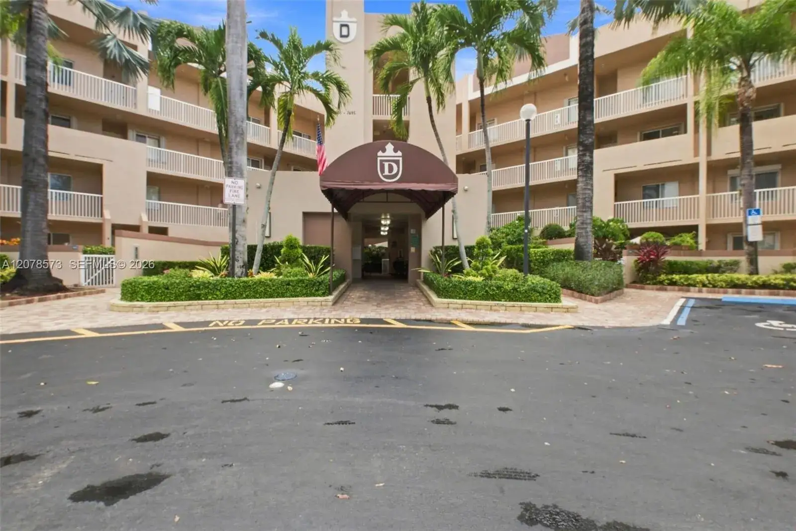 2 bedroom 2 bath Residential for sale at 7647 Granville Dr # 212, Tamarac FL 33321